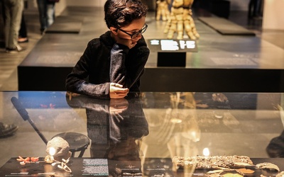 Exposition Origines, les récits du monde