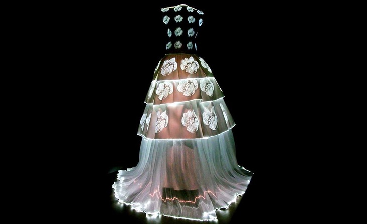 Robe de mariée lumineuse
