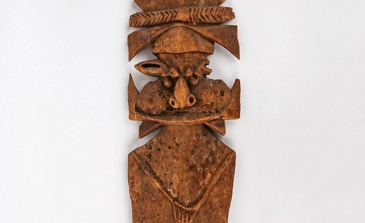 Section d’une planche d’étage sculptée, dite « planche à rêves »