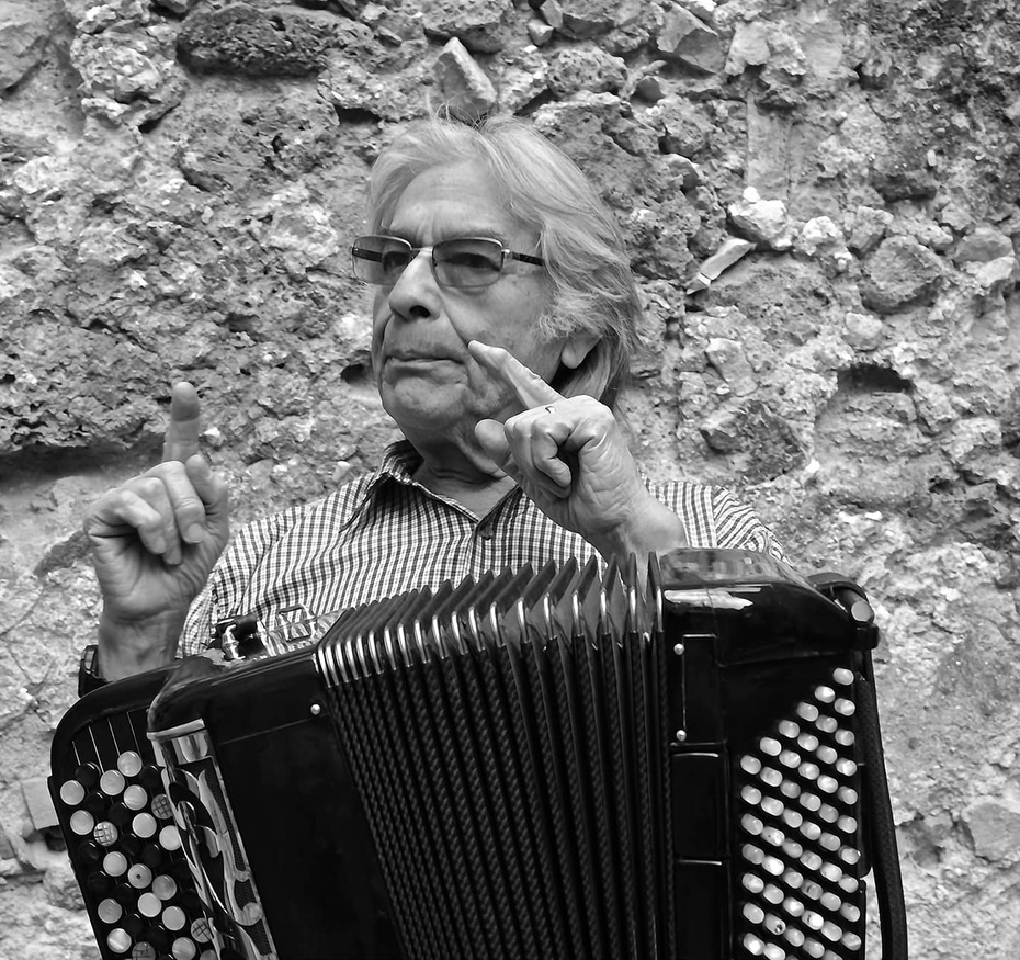 Raùl Barboza