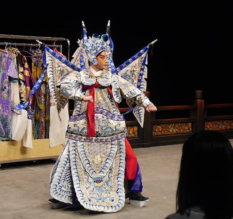 GuoGuang Opera Company