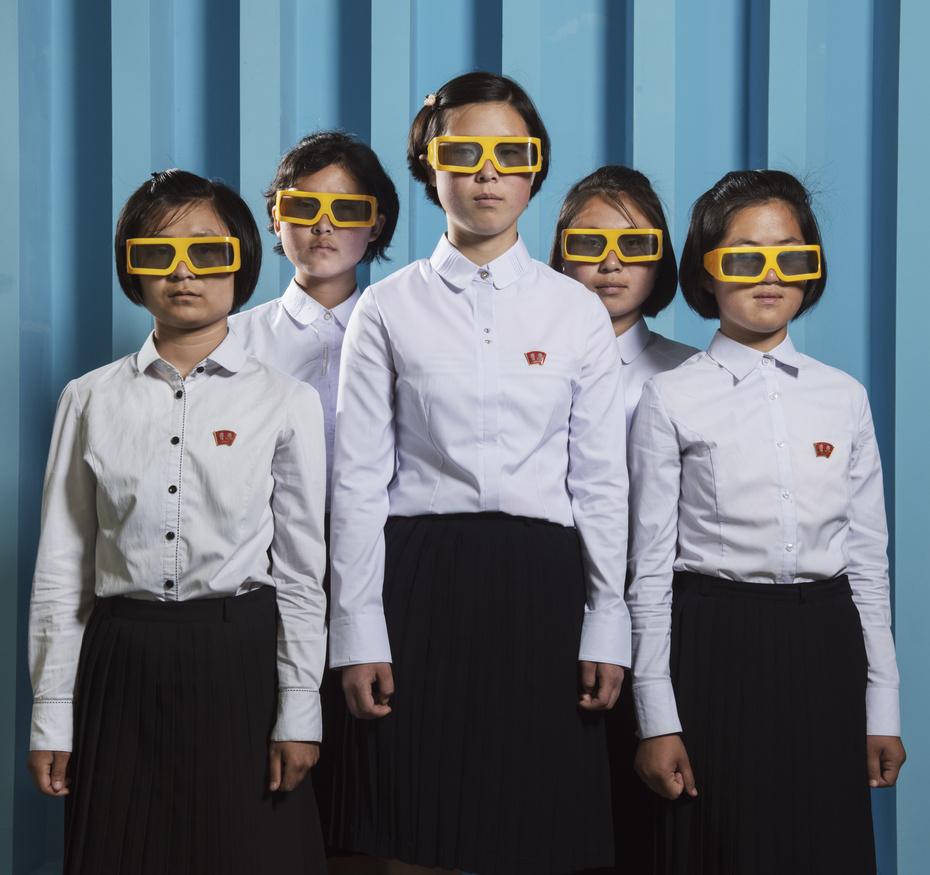 Des étudiantes dans le premier cinéma 3D. Pyongyang