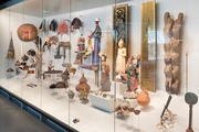 vitrine Galerie Émile Guimet